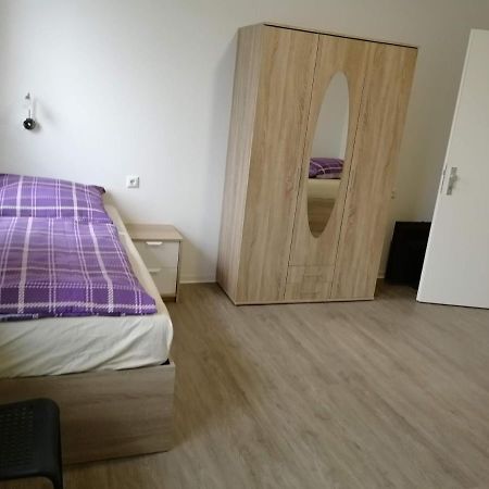 Haupthaus Moeblierte Zimmer Mit Eigenem Bad Uelzen Εξωτερικό φωτογραφία