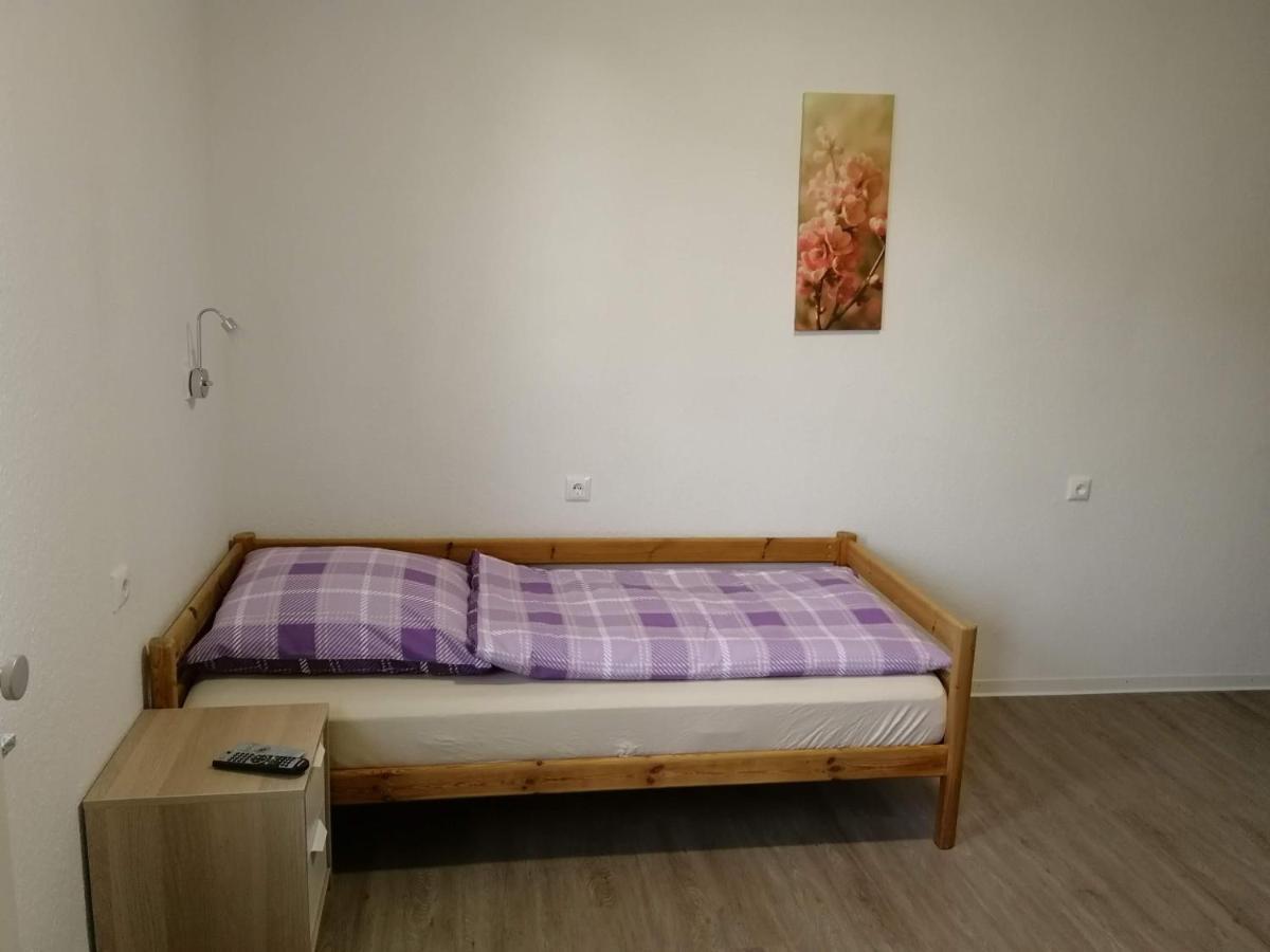 Haupthaus Moeblierte Zimmer Mit Eigenem Bad Uelzen Εξωτερικό φωτογραφία